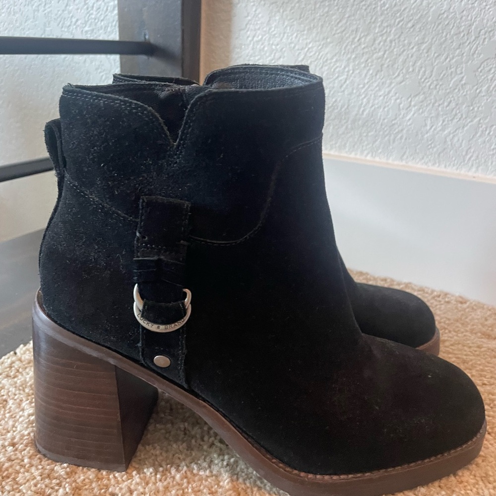 Lucky Brand Sifon Black Suede Ankle Booties Size 9